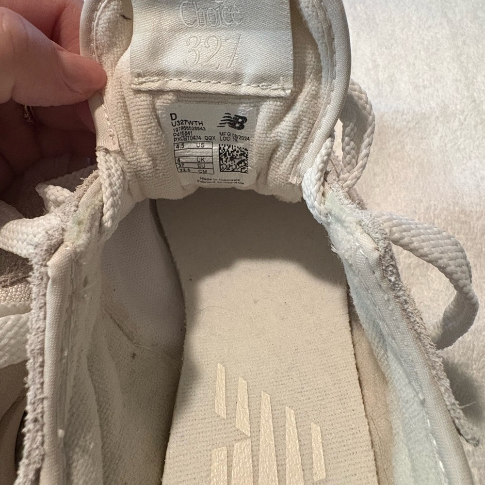 New Balance 327 Linen Sea Salt NWOT - Picture 4 of 4